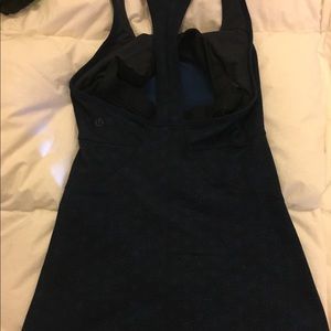 Lululemon tank